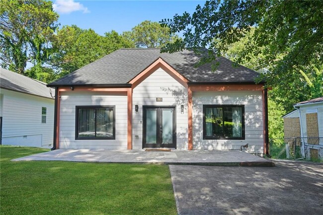 property at 705 S Grand Ave NW