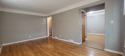 18258 Curtain Ave in Eastpointe, MI - Building Photo - Building Photo