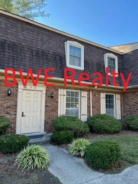 1100 W Main St in Franklin, TN - Building Photo