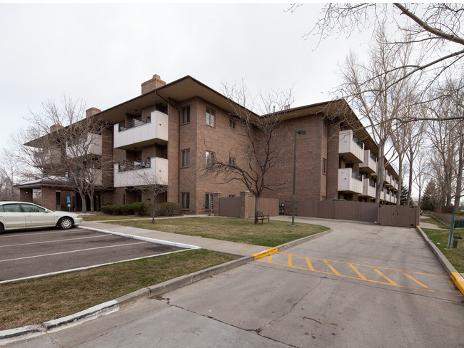 Courtyard at Lakewood