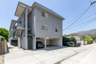1148 San Rafael Ave, Unit #7 in Glendale, CA - Foto de edificio - Building Photo