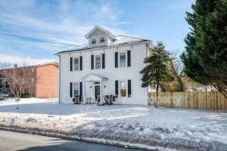 8753 Signal Hill Rd in Manassas, VA - Building Photo - Building Photo