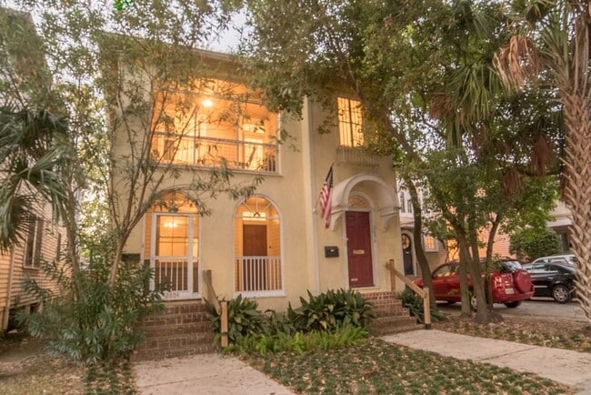 property at 2604 S Carrollton Ave