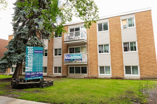 Centre 110 in Edmonton, AB - Building Photo - Building Photo