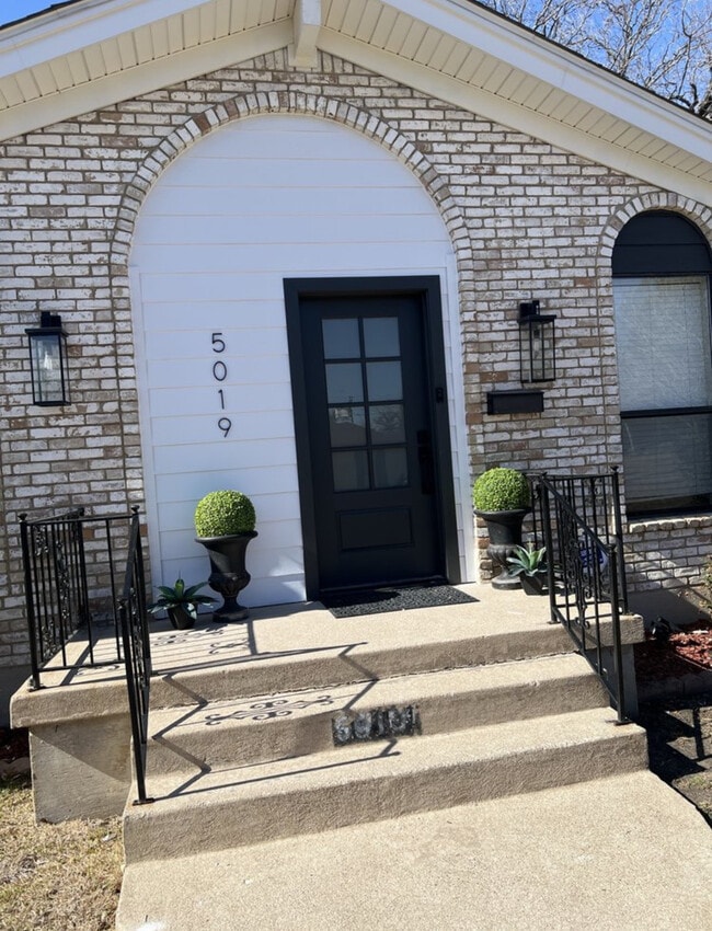 property at 5019 Blanchard Dr