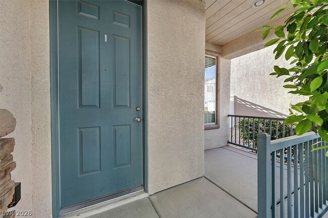 7565 Grassy Bank St in Las Vegas, NV - Building Photo - Building Photo