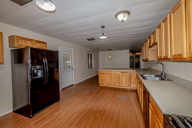 2096 S Nelson Dr in Safford, AZ - Building Photo - Building Photo