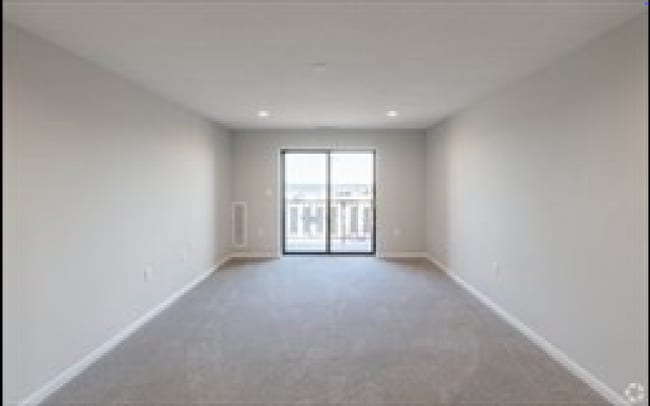 50 Ocean Ave, Unit #702