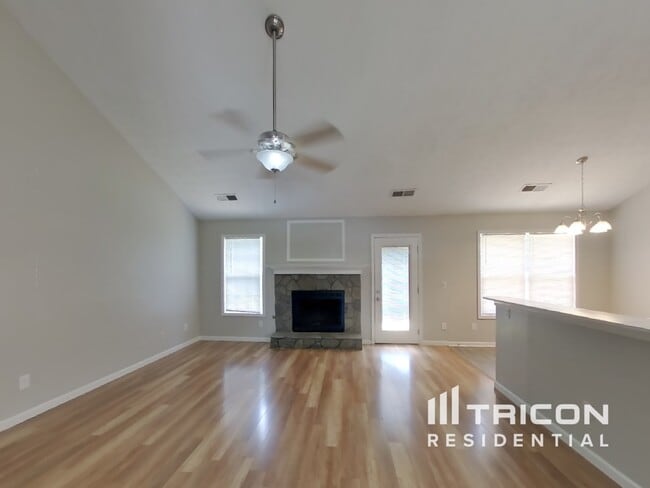 1440 Twin Manor Dr in Loganville, GA - Building Photo - Building Photo