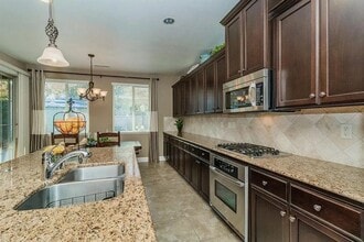 1295 E Via Estrella Dr in Fresno, CA - Building Photo - Building Photo