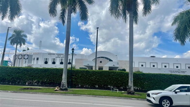 20381 NE 30th Ave in Miami, FL - Building Photo - Building Photo