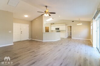 603 Parsons Reserve Ct in Seffner, FL - Foto de edificio - Building Photo