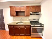 989 N Marshall St, Unit 2 photo'