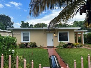1410 NW 123rd St in North Miami, FL - Building Photo - Building Photo