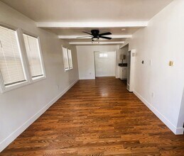 6615 E Ocean Blvd in Long Beach, CA - Building Photo - Building Photo