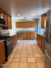 117 Verde Vista Dr in Thousand Oaks, CA - Building Photo - Building Photo