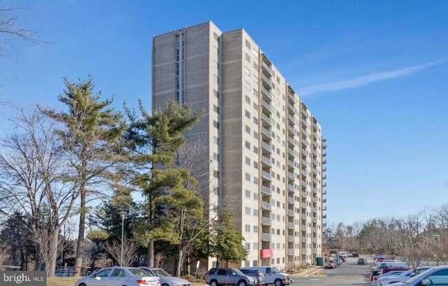 property at 2500 N Van Dorn St