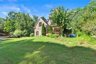 2914 Meadow Church Rd in Suwanee, GA - Building Photo - Building Photo