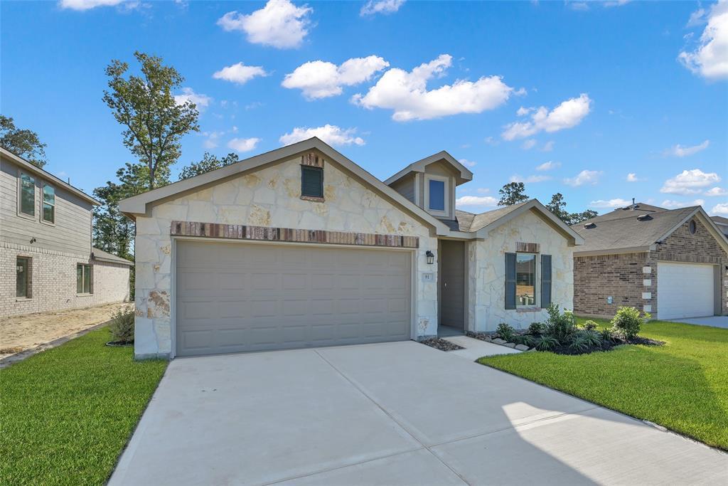 91 Courageous Side Way in Magnolia, TX - Building Photo