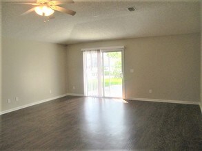 14428 Woodfield Cir N in Jacksonville, FL - Building Photo - Building Photo