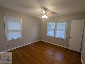 5448 GA-196 in Glennville, GA - Building Photo - Building Photo