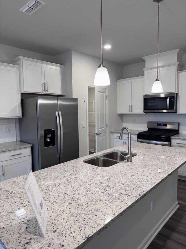 3435 Pilot Mill Dr in McLeansville, NC - Building Photo - Building Photo