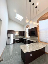 64-8 Cloverdale Blvd in Queens, NY - Building Photo - Building Photo