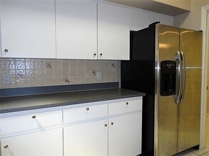 1427 Kinsmere Dr in Trinity, FL - Building Photo - Building Photo