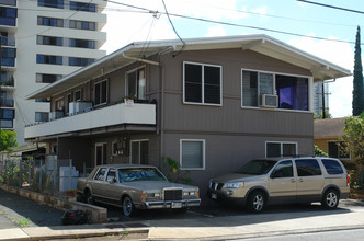 829 Paani St in Honolulu, HI - Building Photo - Building Photo