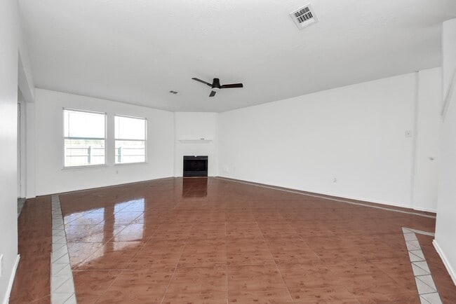 property at 403 Willow W Dr