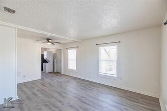 2034 Sycamore St in Abilene, TX - Building Photo - Building Photo