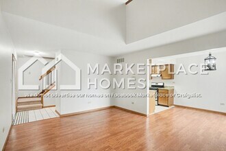 7130 Coachwood Trail in Tinley Park, IL - Building Photo - Building Photo