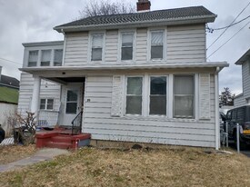 35 Buchanan St in Albany, NY - Building Photo