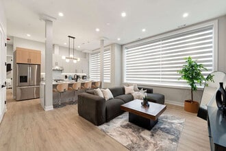 801 S Western Ave in Chicago, IL - Building Photo - Building Photo