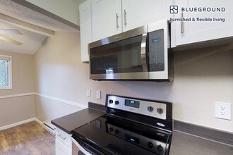 202 Calvert Dr-Unit -ID5223A in San Jose, CA - Building Photo - Building Photo