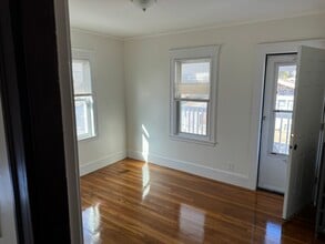 32 Boutwell St, Unit #32 in Boston, MA - Building Photo - Building Photo