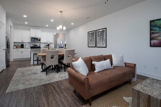 Twin Oaks Townhomes in Madison, AL - Building Photo - Interior Photo