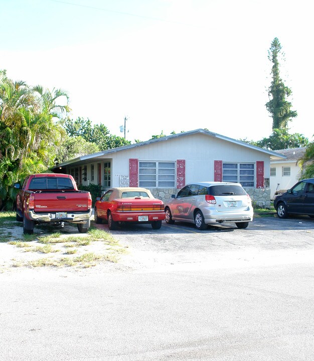 613-701 SE 19th St in Fort Lauderdale, FL - Building Photo