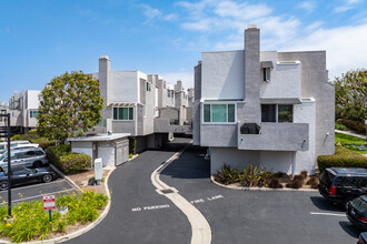 501 Herondo St in Hermosa Beach, CA - Building Photo - Building Photo