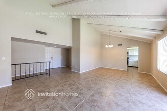 3340 W Sandra Terrace in Phoenix, AZ - Building Photo - Building Photo