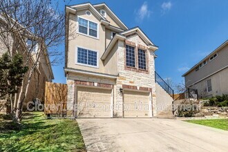 407 Marbella Vista in San Antonio, TX - Building Photo - Building Photo