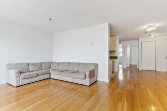 122 Tudor St, Unit C in Boston, MA - Building Photo - Building Photo