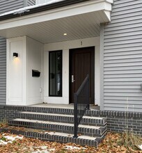 389 8th Ave S in Fargo, ND - Building Photo - Building Photo