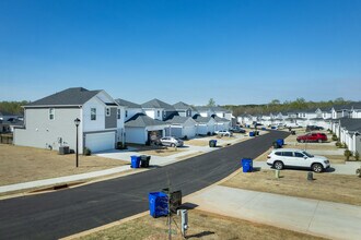 Gramercy Woods in Fountain Inn, SC - Building Photo - Building Photo
