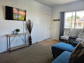 83 Anuenue St in Hilo, HI - Building Photo - Building Photo