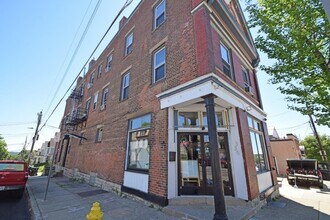 335 W McMillan in Cincinnati, OH - Building Photo - Building Photo