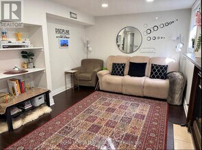 1540 Manorbrook Ct in Mississauga, ON - Building Photo - Building Photo