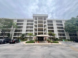 3000 S Course Dr in Pompano Beach, FL - Building Photo