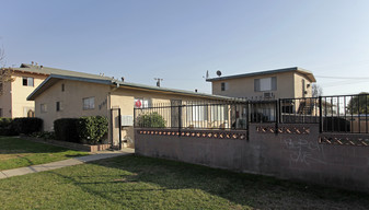 5147 Canoga St Apartments