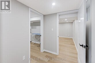 5 East Dr in Toronto, ON - Building Photo - Building Photo